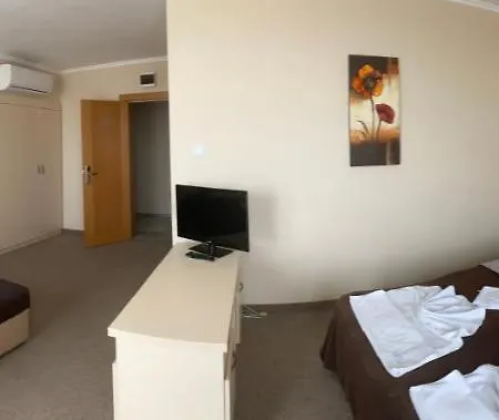 Ξενοδοχείο Kamenec Νεσέμπαρ