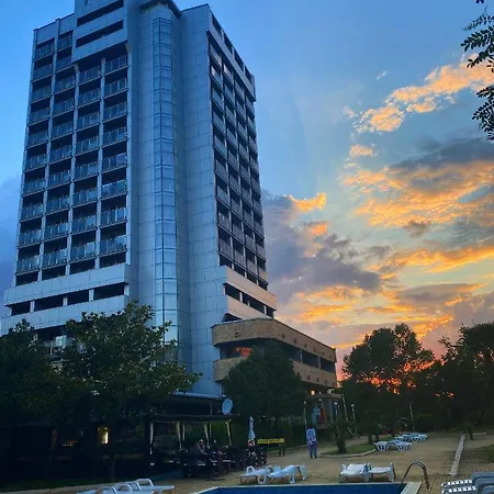 Ξενοδοχείο Kamenec 3*