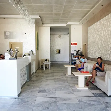 Ξενοδοχείο Kamenec 3*