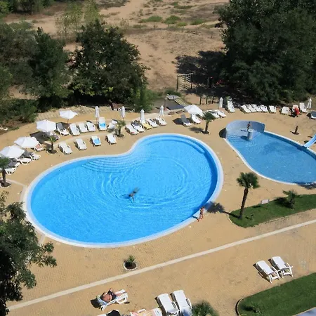 Kamenec فندق