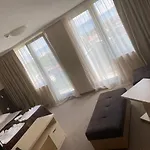 Kamenec Отель Несебр