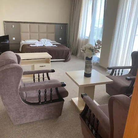 ホテル Kamenec ネセバル